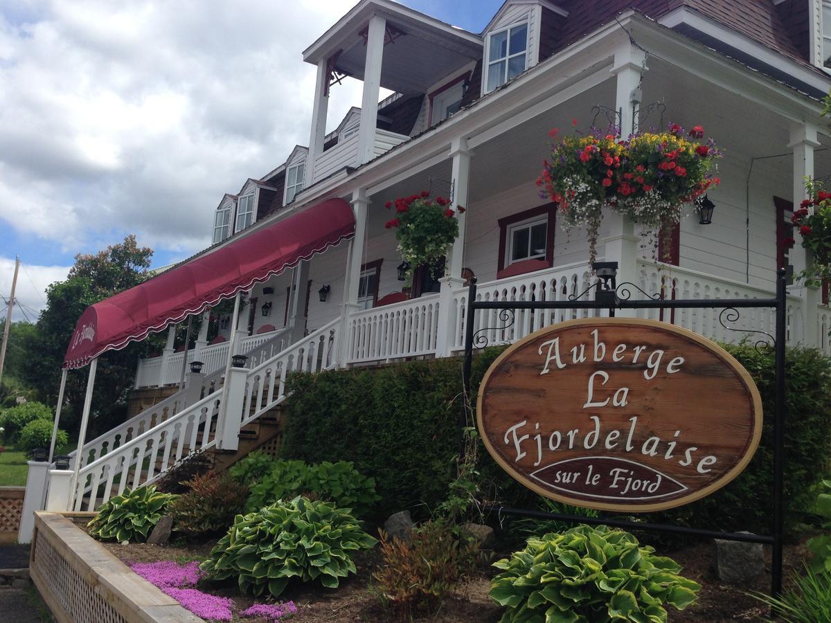 Auberge La Fjordelaise & La Rosalie L'Anse-Saint-Jean Exterior photo