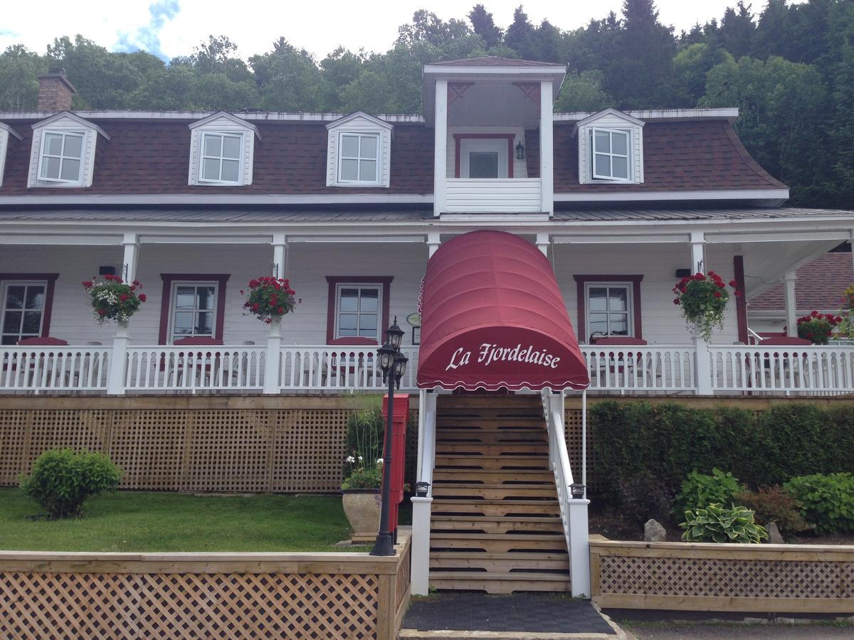 Auberge La Fjordelaise & La Rosalie L'Anse-Saint-Jean Exterior photo